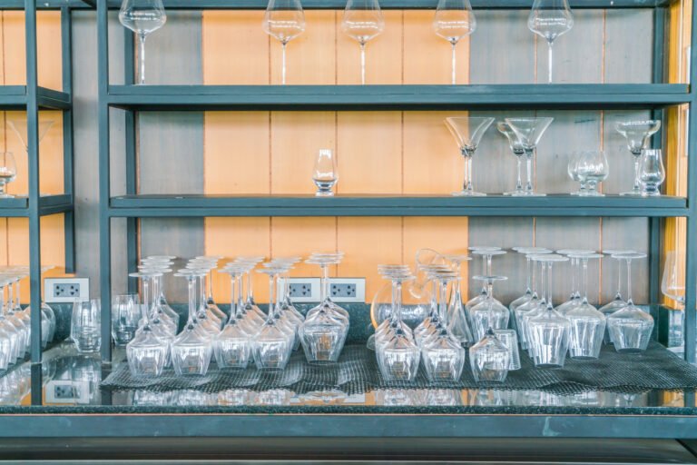 Read more about the article Cat Besi Anti Karat Aman untuk Dapur yang Sehat dan Rapi