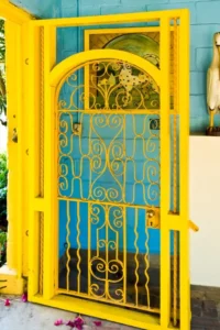 warna pagar lemon yellow